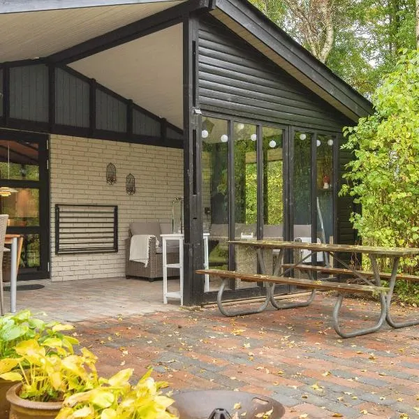 Charming Retreat by River - By Traum Ferienwohnungen, hotel a Fårvang