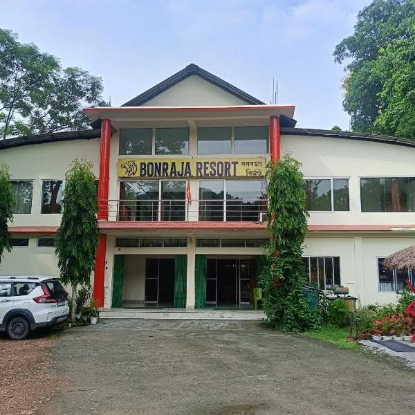 Bonraja Resort, hotel v destinaci Narjon Basti