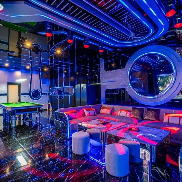 T M L-Manor House 6 bedroom-independent swimming pool and powerful KTV，位于班怀雅的酒店