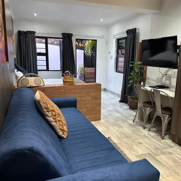 RElaxed city living, hotelli kohteessa Port Elizabeth