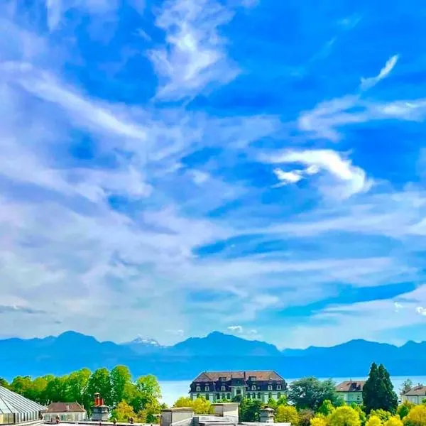 Cosy attic flat Lausanne center, hotel v destinaci Lausanne