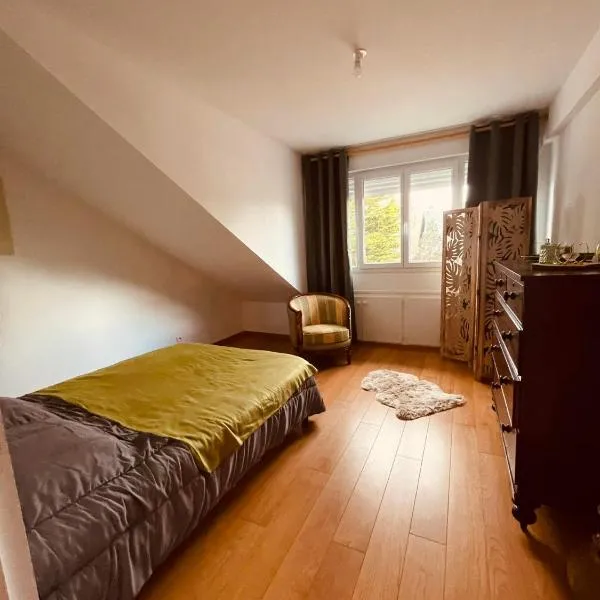 Hauteville sur Mer Appartement à la plage, hotel en Hauteville-sur-Mer