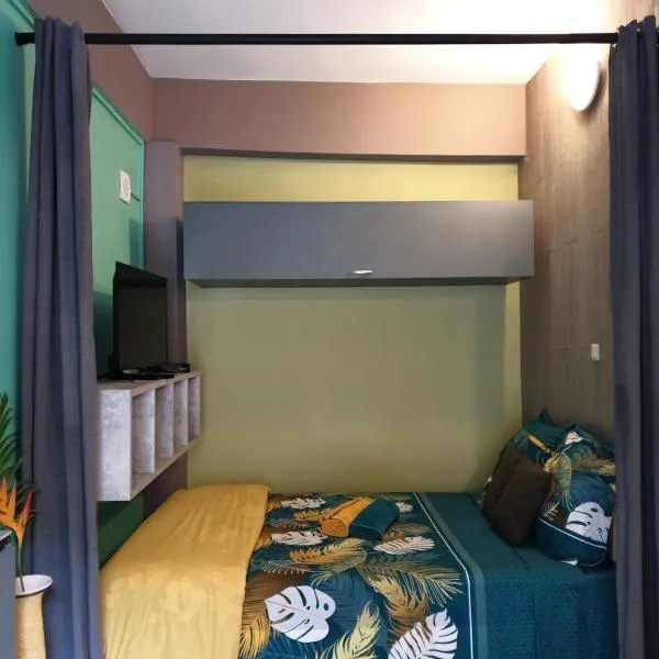 Le Bivouac du Maido studio 1, hotel v destinaci Le Guillaume