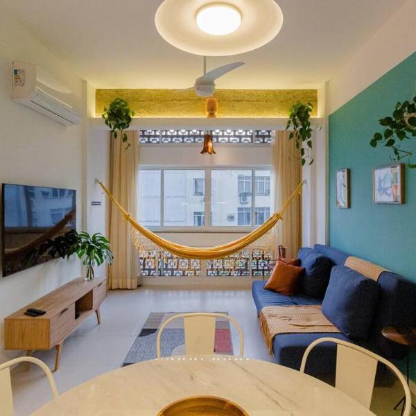 Apartamento com vaga no Arpoador