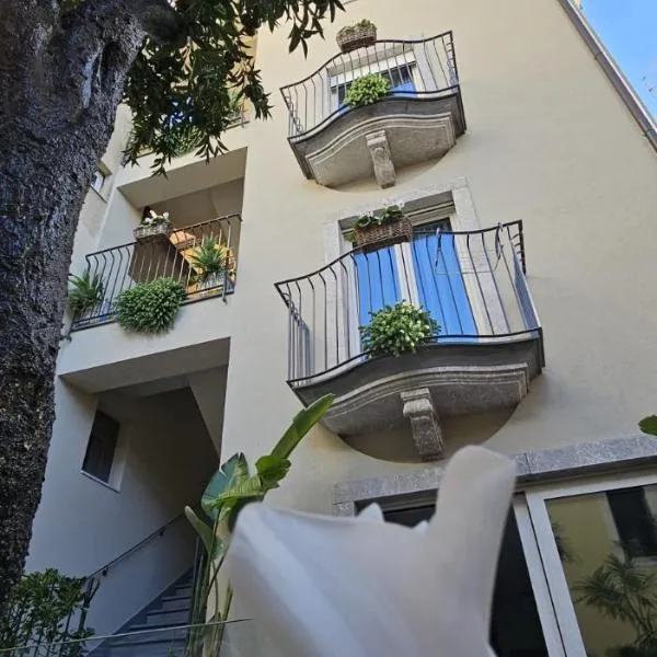 타오르미나에 위치한 호텔 Villa D'Orville luxury suites Taormina