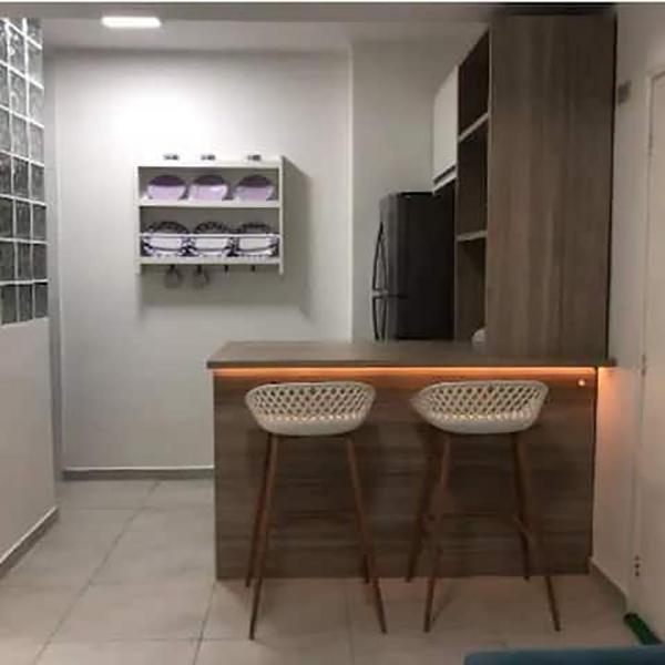 Apto aconchegante e bem localizado com ar e wi-fi - Foto 5