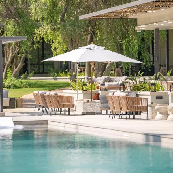 Mokuti Etosha, hotel v destinaci Namutoni
