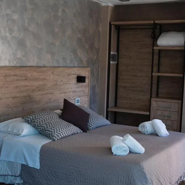 Casa Catone (affitta camere), hotel v destinaci Monte Porzio Catone