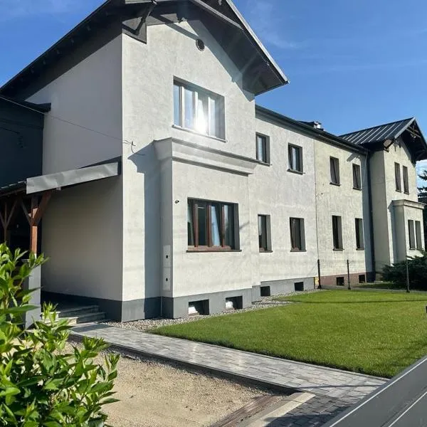 dom nad rzeka, hotel in Nysa