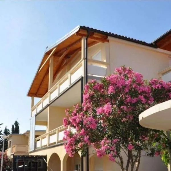 Apartments Sanja, khách sạn ở Vir