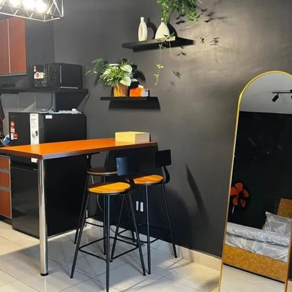 The YC Nilai Guesthouse, hotel v destinaci Nilai