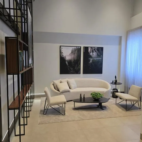 Apto studio, coracao de maringa, отель в Маринге