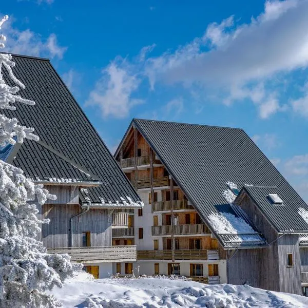 Résidence Goélia Les Chalets de Super-Besse, hotel in Super Besse