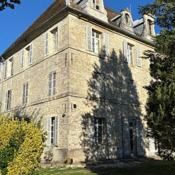 Le Prieuré de Beaupré - Proche Besançon, hotel v destinaci Roche-lès-Beaupré