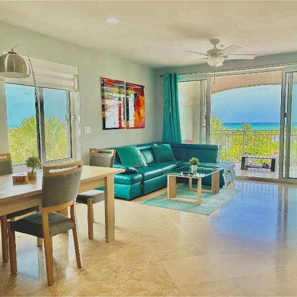 Extra spacious oceanview condo 5 min from pristine beach, khách sạn ở Providenciales
