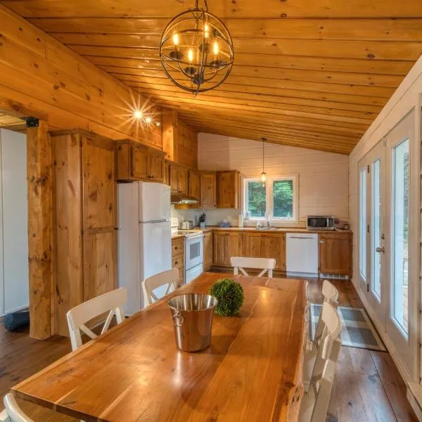 Chalet Le Cozy, Spa et Sauna, hôtel à Notre-Dame-de-la-Merci