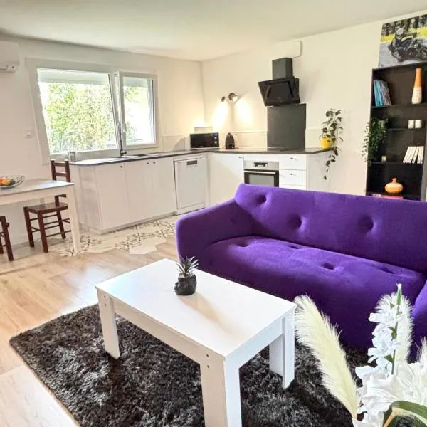 Le Charmant T3 avec Jardin Privé, ξενοδοχείο σε Flourens