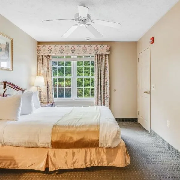 The Willowbrook Golf Hotel At Split Rock, hotel in Lake Harmony