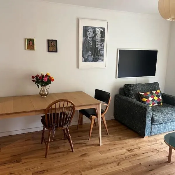 Flat in London, hotel in London
