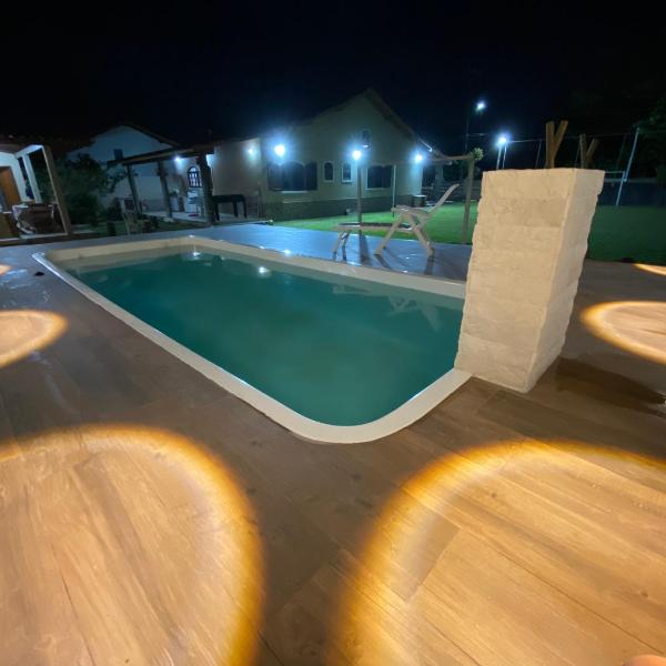 Casa com piscina, ar condicionado, campo de futebol e área gourmet a um quarteirão da lagoa de Praia Seca - Foto 4