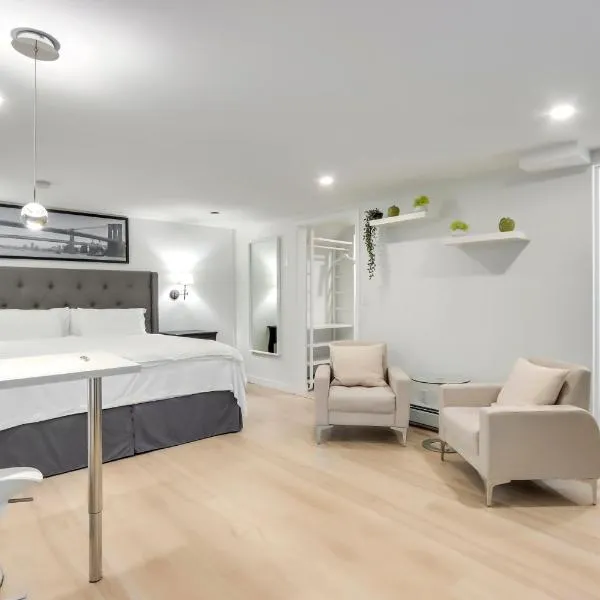 Classic King Size Guest Suite, hotel in Burnaby
