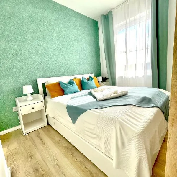 Margaret Apartment next to the Lukács Spa view to the Danube river, hotel em Budapeste