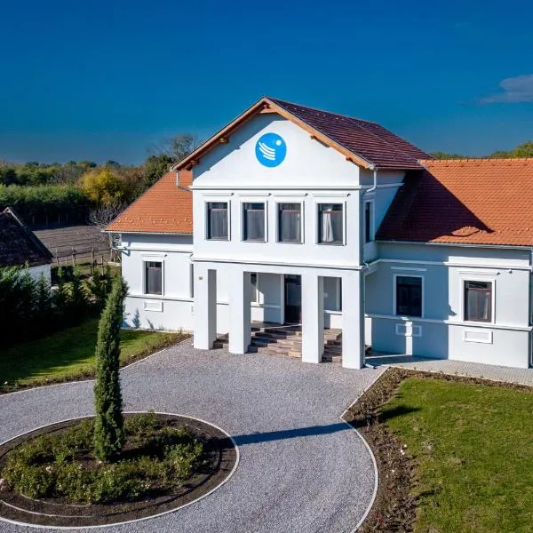 Kammerer Vendégház, hotel Kastélyosdombón