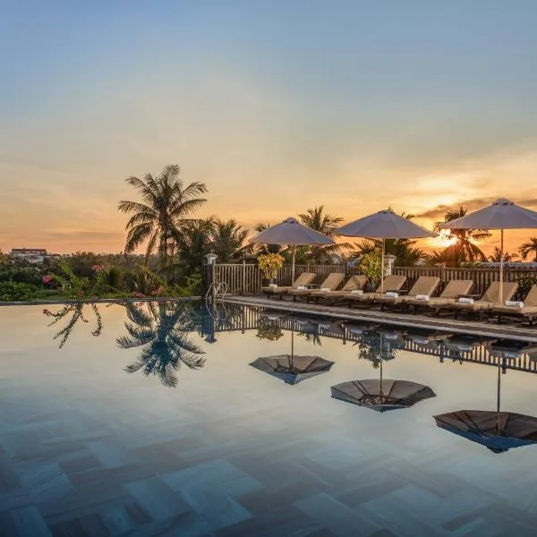 Legacy Hoi An Resort, hotel v destinaci Hoi An