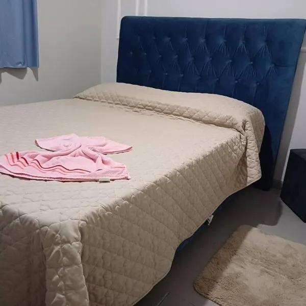 apto simples,3min centro, 3 min da Unimed com wifi، فندق في أراساتوبا