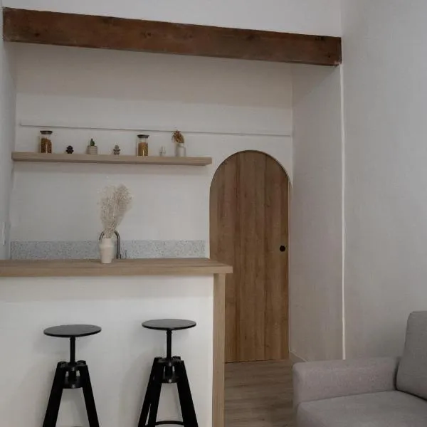 Bel appartement proche arènes, hotel in Arles