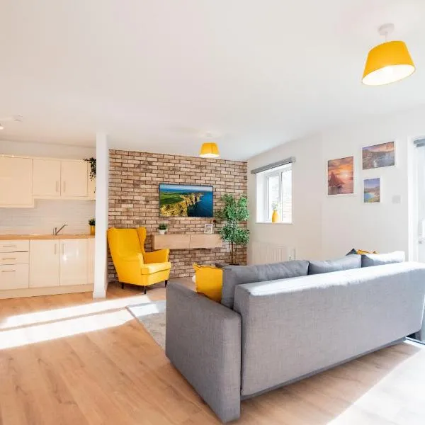 City Centre Escape with LARGE Terrace, Sleeps 7, hotel v destinaci Galway