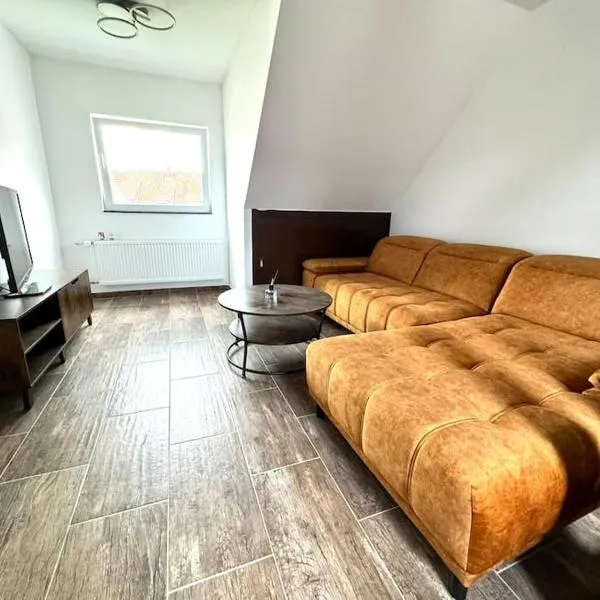 Schicke Wohnung Nähe Hannover TOP Anbindung WiFi, hotel in Lehrte