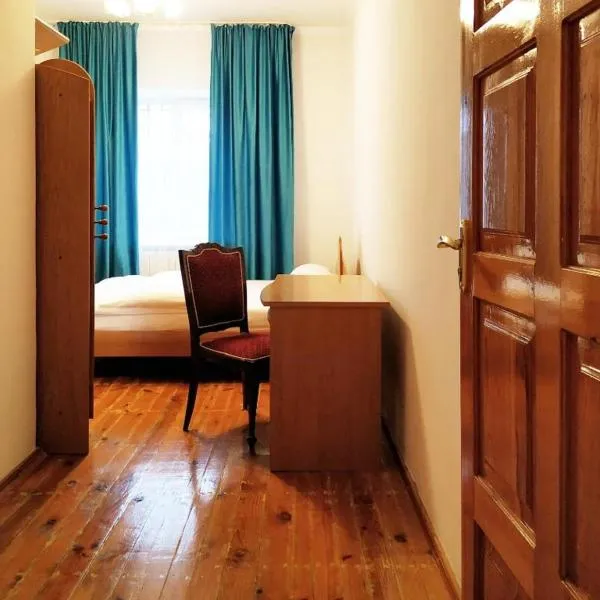 Sweet Vibe, hotel in Almaty