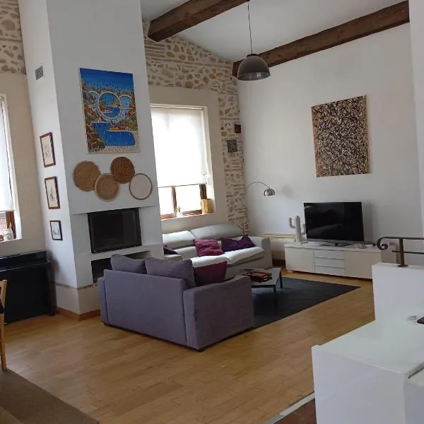 Magnifique demeure de charme !, hotel in Torreilles
