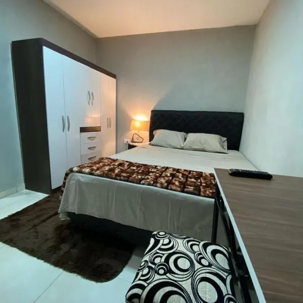 LFA House, hotel v mestu San Lorenzo