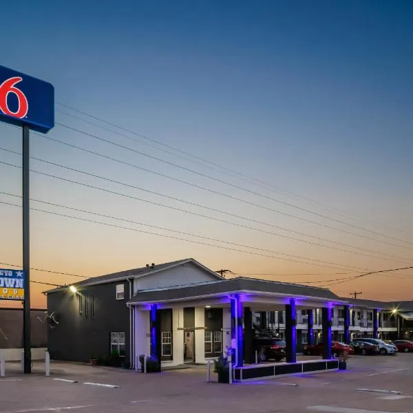 Studio 6 Fort Worth, TX - Stockyards East, hotel in Fort Worth