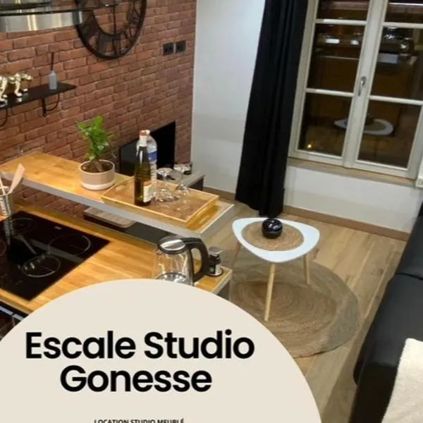 Escale Studio 21m Aéroport CDG Parc expo Astérix, hotel v destinaci Gonesse