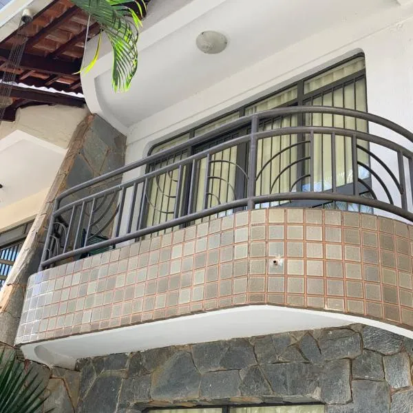Quartos privativos no melhor setor da cidade Ar split TV Wi-fi, hotel di Goiânia
