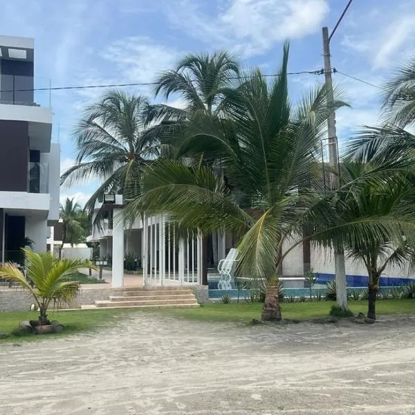 Casa de Playa frente al mar., hotel v destinaci Coveñas