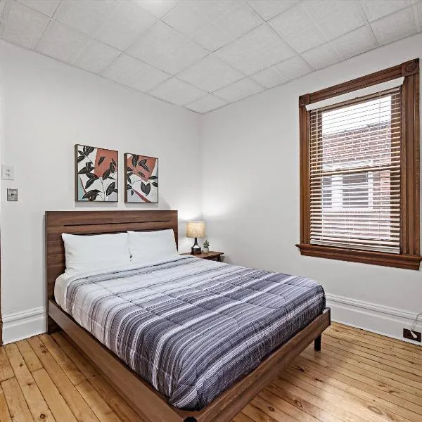 Oakland, Pittsburgh !E Cozy and Stylish Private Bedroom with Shared Bathroom, hotel v destinaci Pittsburgh