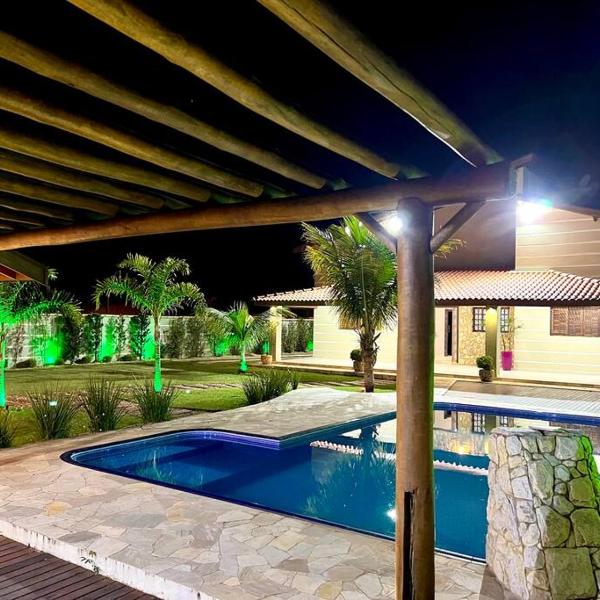 Casa adorável com 6 quartos, piscina, sauna, lareira e academia
