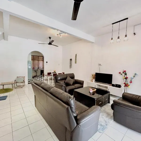Cozy 10 Entire House 4 Bedroom At Alma Bukit Mertajam, hotel v destinaci Bukit Mertajam