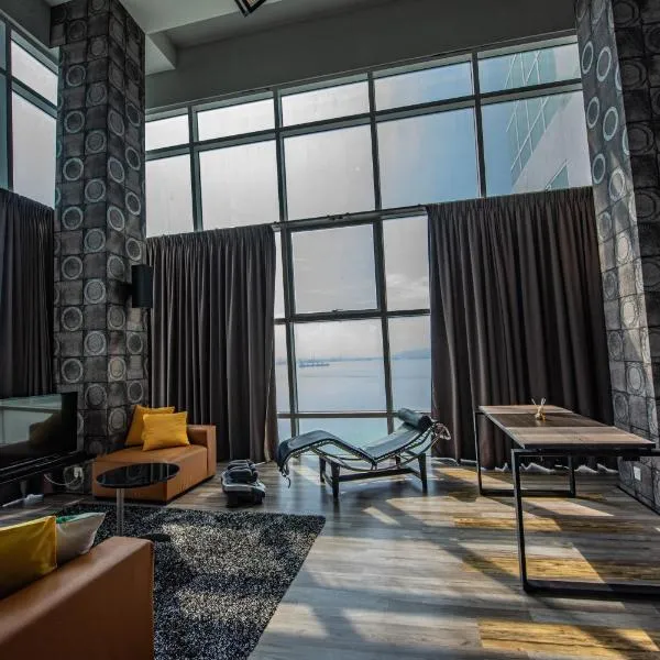 Panoramic Seaview Maritime Suites, hotel v destinaci George Town