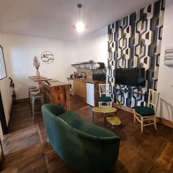 Prestigieuse Résidence ST MARIE - Appt 2 Chambres - N 20, hotel v destinácii Bellac