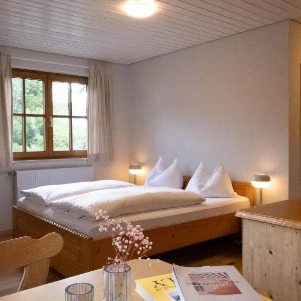 Lago mio - Pension am See - bei uns verbringt Ihr eine wundervolle Zeit direkt am Wasser, hotel v destinaci Wörthsee