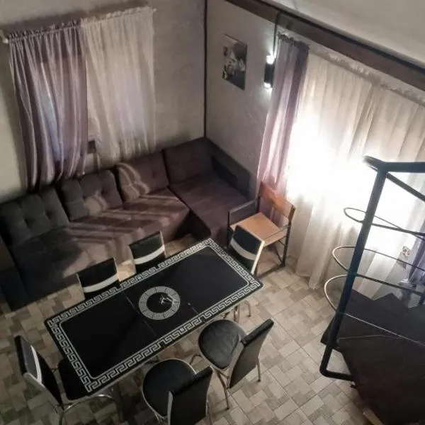 Котедж з Чаном, hotel in Novaya Greblya
