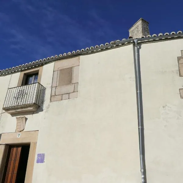 Apartamentos Altozano, hotel in Trujillo