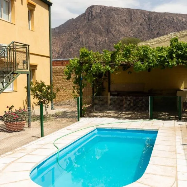Departamentos PASEO DE LAS VIÑAS, CAFAYATE, hotel en Cafayate