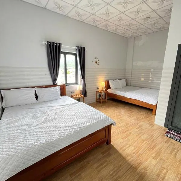 777 Hostel Vĩnh Hy, hotel in Thôn Bảo An