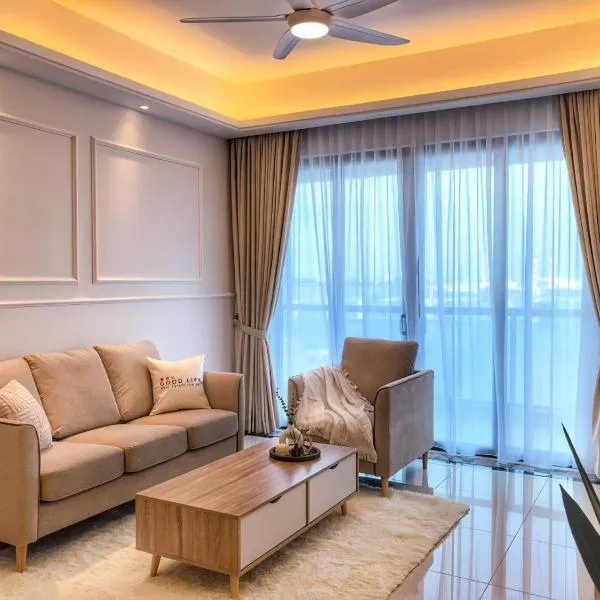 TheBess Hotel Tokyo is located adjacent to Singapore and offers a sea viewIt is a family business smart room with the sea view of Princess Bay富力公主湾, hotel in Johor Bahru
